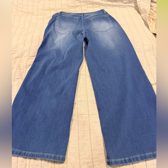 Halara Flex™ Asymmetric Low Rise Zipper Pockets Baggy Wide Leg - Picture 5 of 9